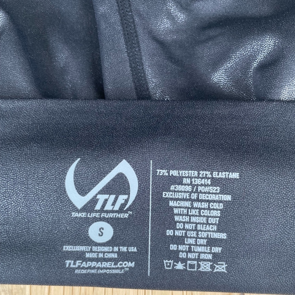 TLF Shimmer Workout Set - Picture 8 of 8